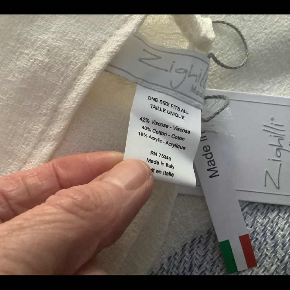Ladies Ruana Shawl - Picture 7 of 11